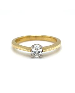 Preowned 18ct Yellow gold Oval Diamond Solitaire Ring 