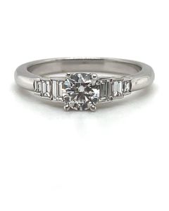 18ct White Gold Diamond 7 stone ring