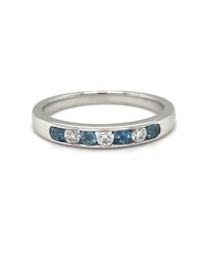  18ct White Gold 0.18ct Blue Topaz and 0.14ct Diamond 7 Stone Ring