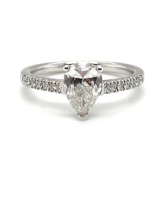 Platinum 1.01ct Diamond solitaire with Diamond shoulders ring