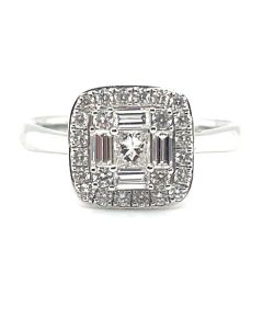 18ct White Gold 0.72ct mixed cut Diamond cluster ring