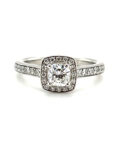 Pre-Owned Platinum 0.77ct Diamond Halo Ring