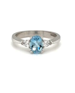 18ct White Gold Aquamarine & Diamond 3 Stone ring