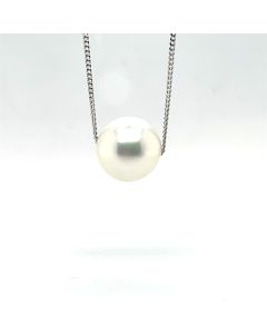 9ct White Gold White Freshwater pearl floating necklace