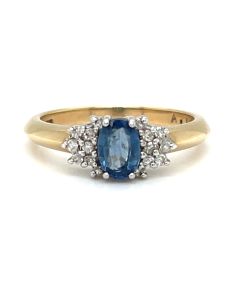 Preowned 9ct Yellow Gold Aquamarine and Diamond Ring