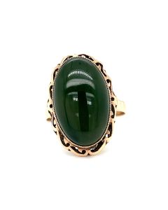 Pre-owned 9ct Yellow Gold Oval Jadeite Ring
