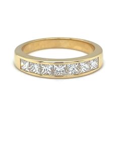 Pre-owned 18ct Yellow Gold Diamond 7 stone half eternity ring