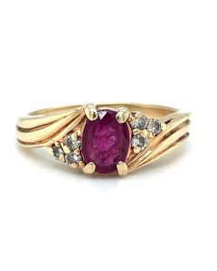 Pre-Owned 9ct Yellow Gold Ruby and Diamonds 7 Stone Ring