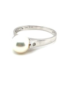 14ct White Gold Pearl and Diamond Ring