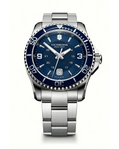 Victorinox Maverick Large Mens Diving Watch With Stainless Steel Braclet 241602